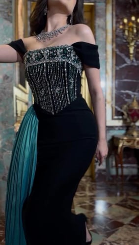 فستان تفصيل