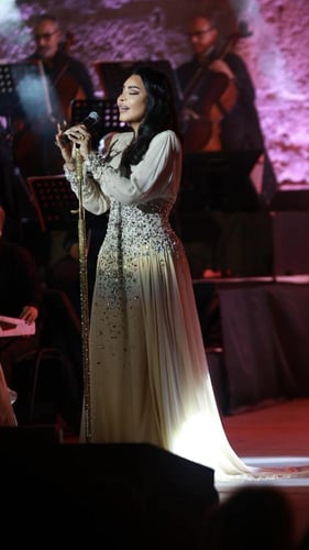 فستان احلام تفصيل