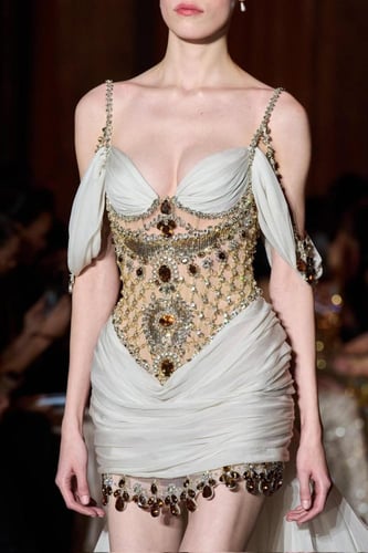 فستان تفصيل