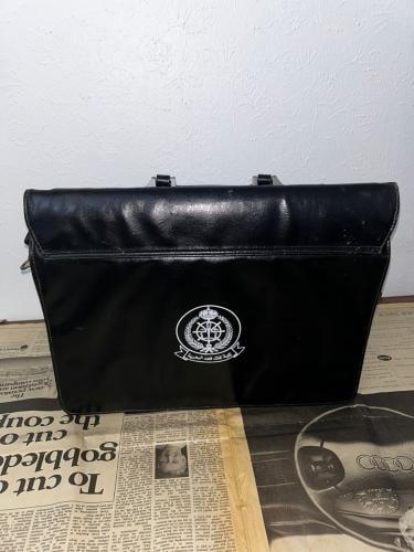 شنطة كلية الملك فهد البحرية