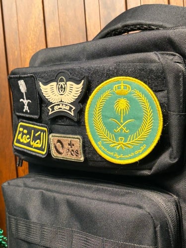 شنطة بتصميم القوات العسكرية - اسود