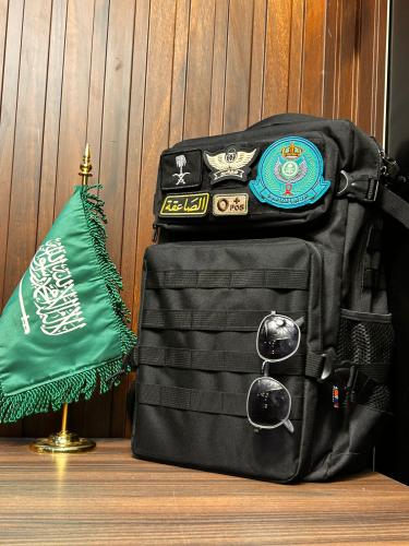 شنطة بتصميم القوات الجويه - اسود