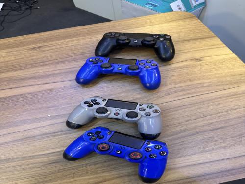 يد ps4 اصلي قير مغناطيسي مستخدم