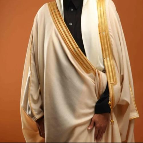 بشت ملكي ربيعي بيج