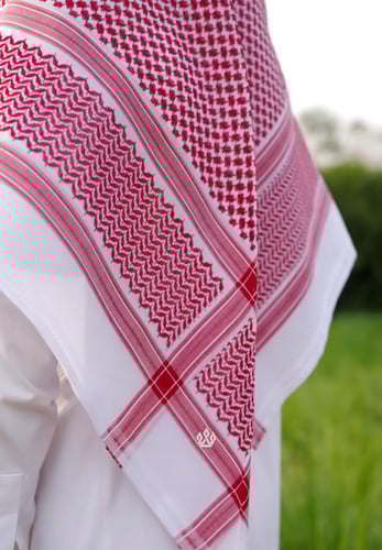 شماغ التاج - الذهبي 588-2025