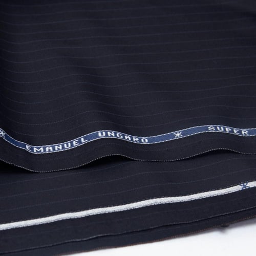 قماش إيمانويل انقارو شتوي مقلم