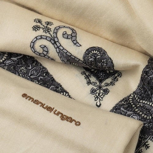 شال شتوي ايمانويل انقارو