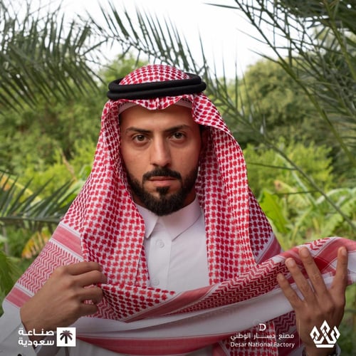 شماغ التاج - الفضي 589-2025