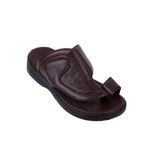 حذاء كعب عالي لون بني داكن