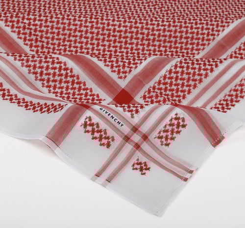 عرض جيفنشي (شماغ جيفنشي2024+قماش جيفنشي +هدية قلم...