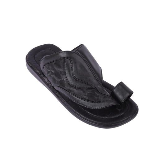 حذاء كعب وسط لون أسود