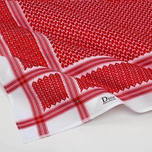 شماغ ديور سجنتشر