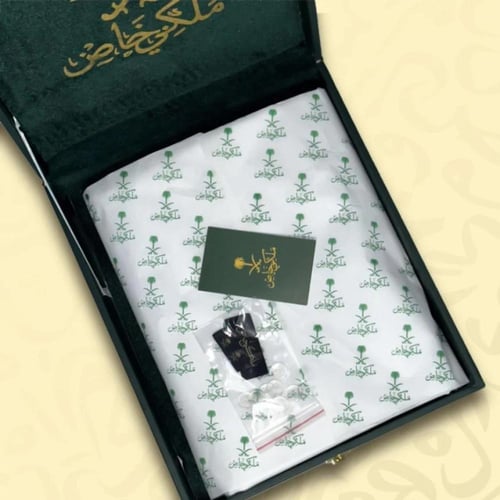 قماش خيوط البشت الملكي