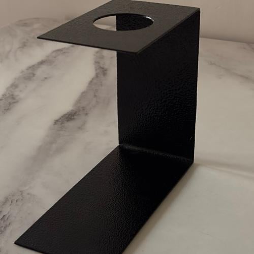 أستاند معدن اسود