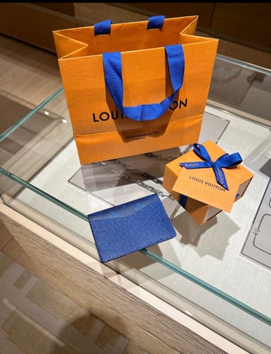 ‏Louis Vuitton -blue