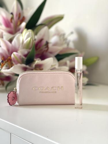 عطر كوتش دريمز مع باوتش صغير