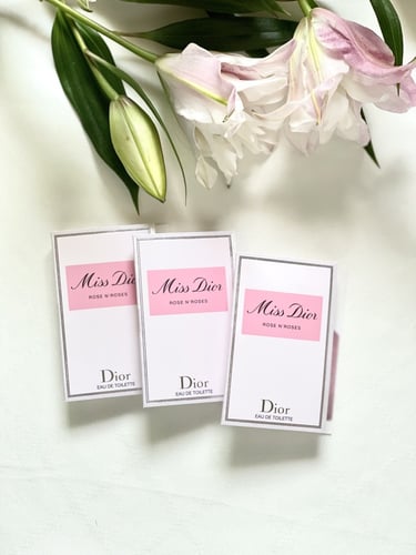 أنبوبة عطر روز ان روز