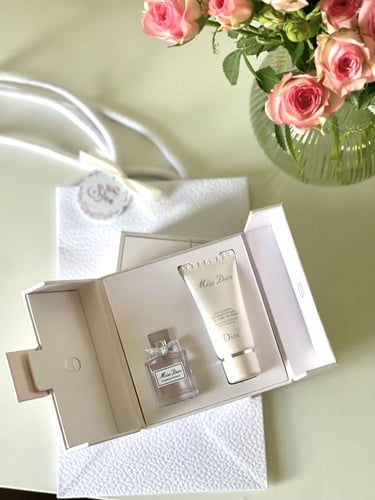 بوكس ديور بلومنق