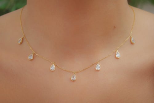 تشوكر فضة بطلاء ذهبي