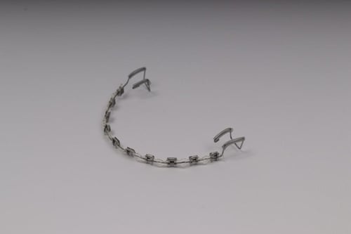 تقويم اسنان بدون غرا (فك واحد)