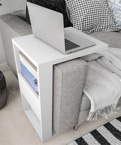 طاولة جانبية