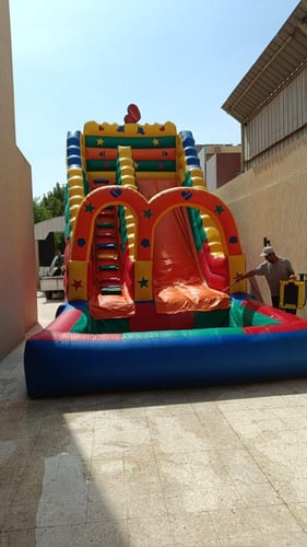 زحليقة مائية للايجار 8م طول *4م عرض *6م ارتفاع