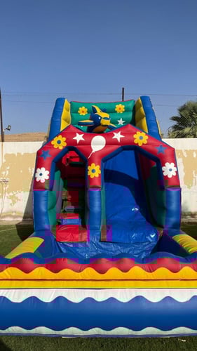 زحليقة مائية للايجار 6م طول *3م عرض *4م ارتفاع