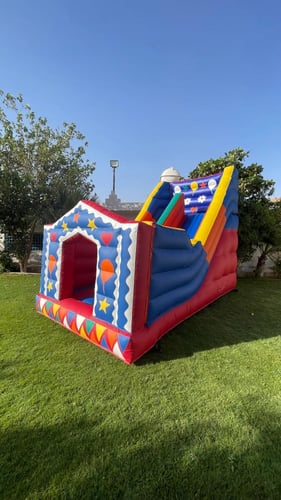 زحليقة بنطيطة للايجار 6م طول *2.90م عرض *4م ارتفاع