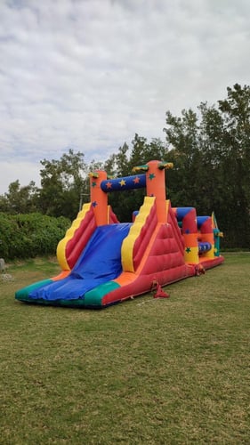 متاهات للايجار 13 م طول *3.60 م عرض