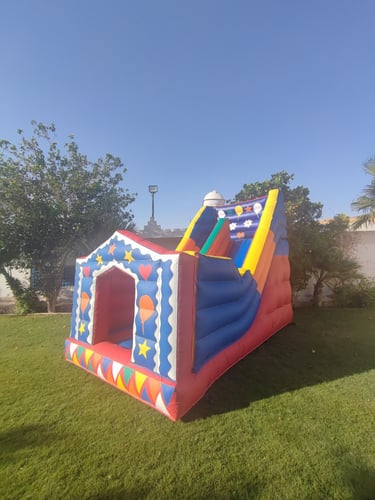 زحليقة مع نطيطة 6م طول أرضي* 2.90م عرض*4م ارتفاع