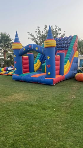 زحليقة بنطيطة للايجار 6.5م طول *4م عرض *4.5م ارتفا...