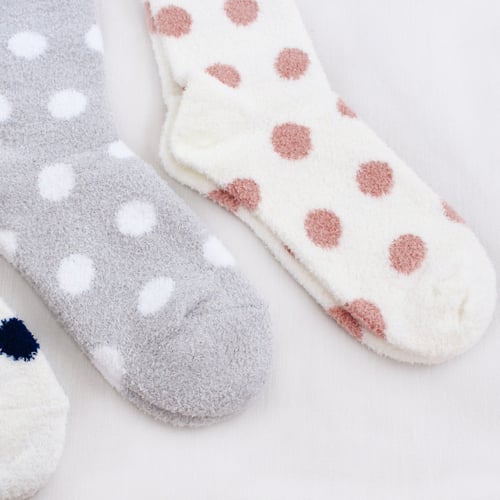 3 جوارب نسائية