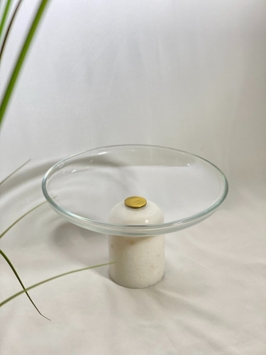 حامل كيك بقاعدة