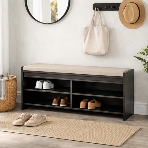 خزانة بتصميم أنيق وعملي، توفر مساحات تخزين مفتوحة