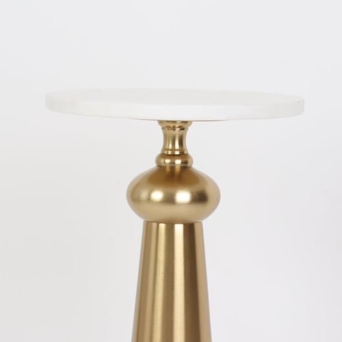 طاولة جانبية أنيقة بسطح رخامي دائري مع قاعدة معدني...