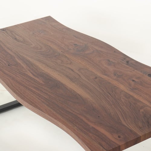 طاولة وسط - سطح متعرج خشب - قواعد معدن