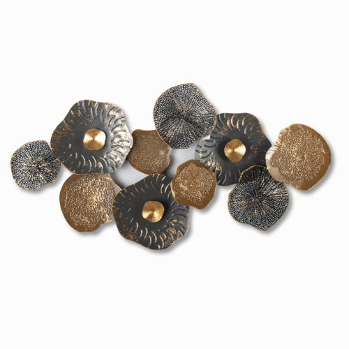 لوحة معدنية