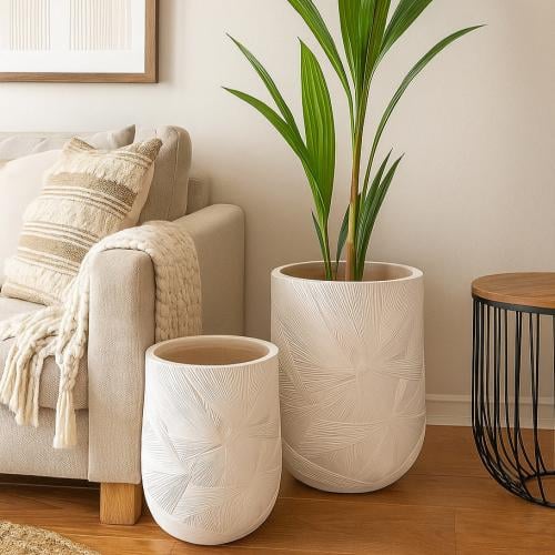 أصيصين بيج بنقشة فنية ناعمة يضيفون لمسة ديكور أنيق...