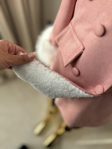 جاكيت شتوي مبطن فرو + شامل القبعه