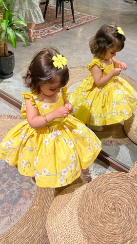 فستان اصفر مشجر انيق