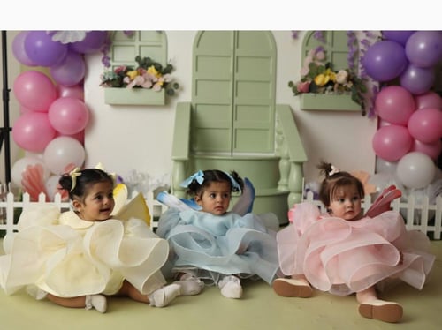 فستان الفراشه المميز وردي