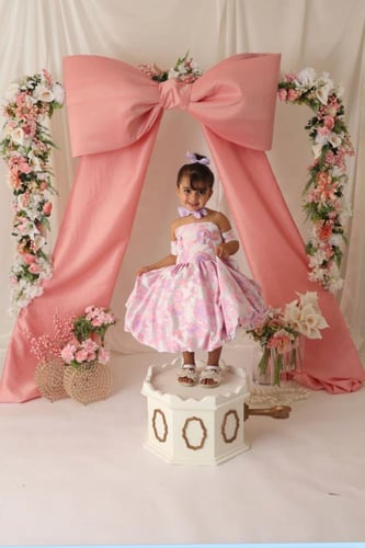 فستان مشجر وردي مميز +شامل ربطة العنق