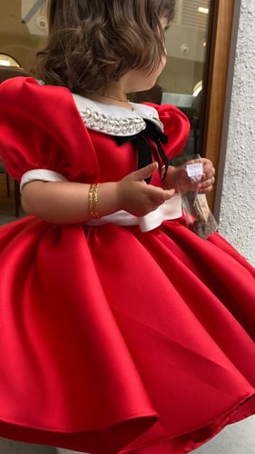 فستان احمر راقي مضاف له كرستال مميز