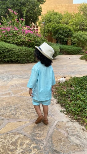 بدله صيفيه للأولاد ( قماش لنن) سماوي