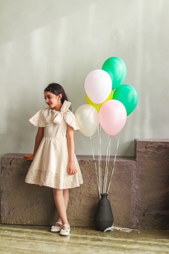 فستان بيج بـ تطريز