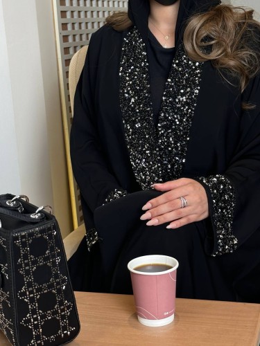 Loulwa abaya