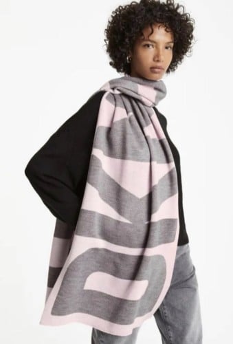 DKNY