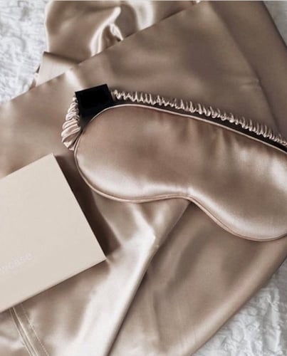 ماسك العين للنوم حرير التوت النقي