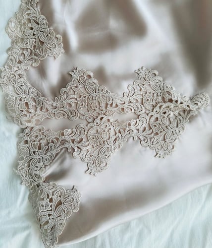 قميص نوم عروس حرير التوت النقي