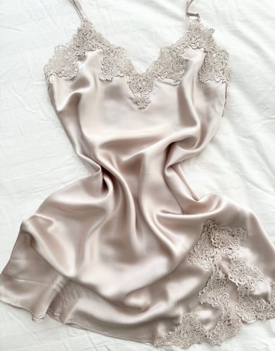 قميص نوم عروس حرير التوت النقي